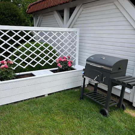 Familienfreundliche Ferienwohnung Mit Wintergarten Badow Eksteriør billede